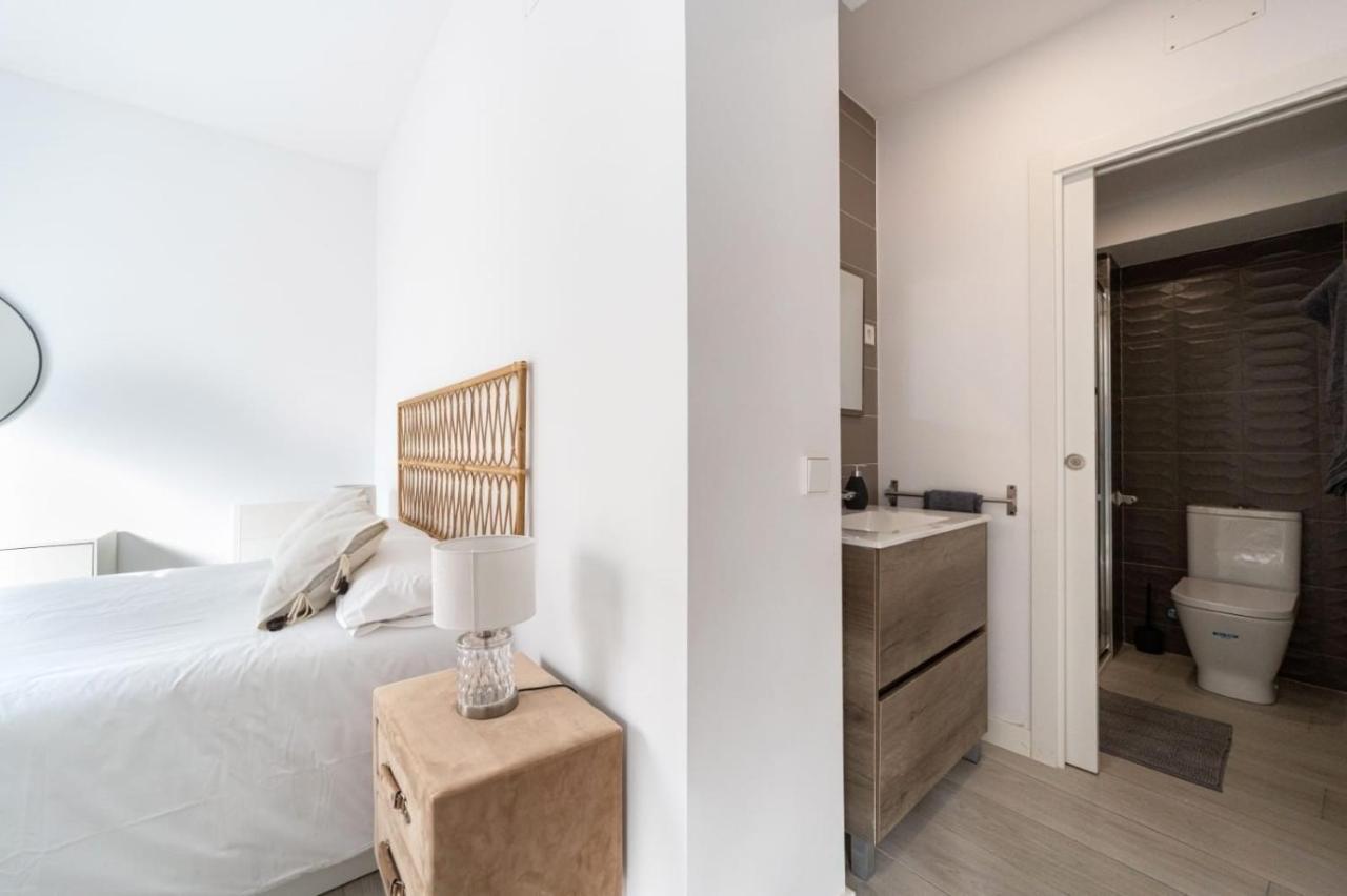 מדריד Avenida De Asturias Apartment B מראה חיצוני תמונה